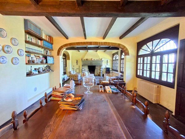 casa indipendente in vendita ad Arezzo in zona Agazzi