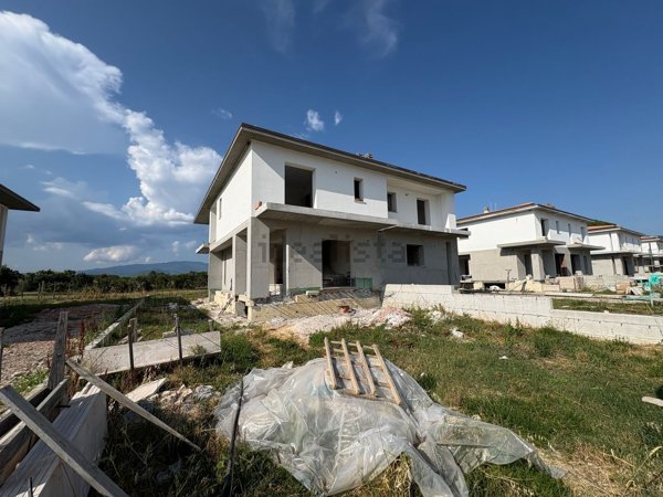 casa indipendente in vendita ad Arezzo in zona Centro Città