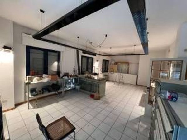 ufficio in vendita ad Arezzo