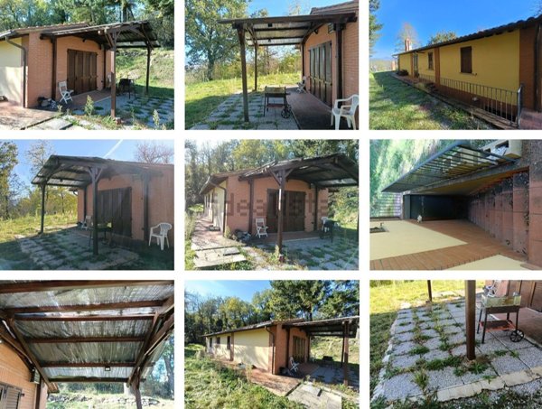 casa indipendente in vendita ad Arezzo in zona Pescaiola