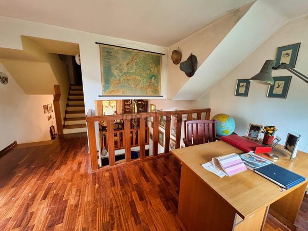 casa indipendente in vendita ad Arezzo