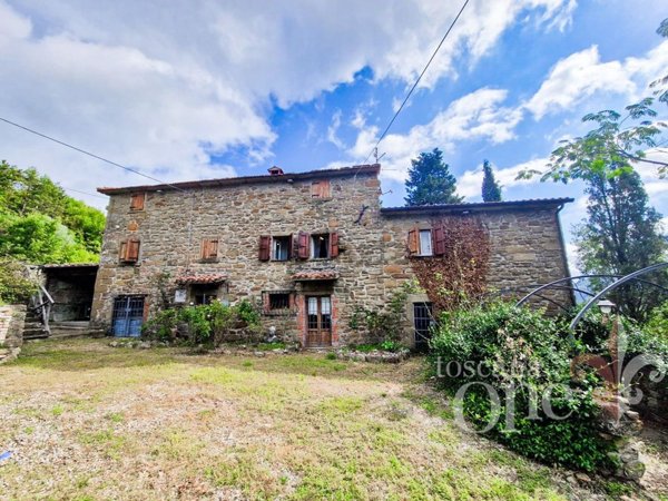 casa indipendente in vendita ad Arezzo