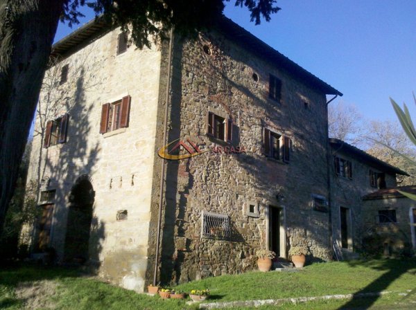 casale in vendita ad Arezzo