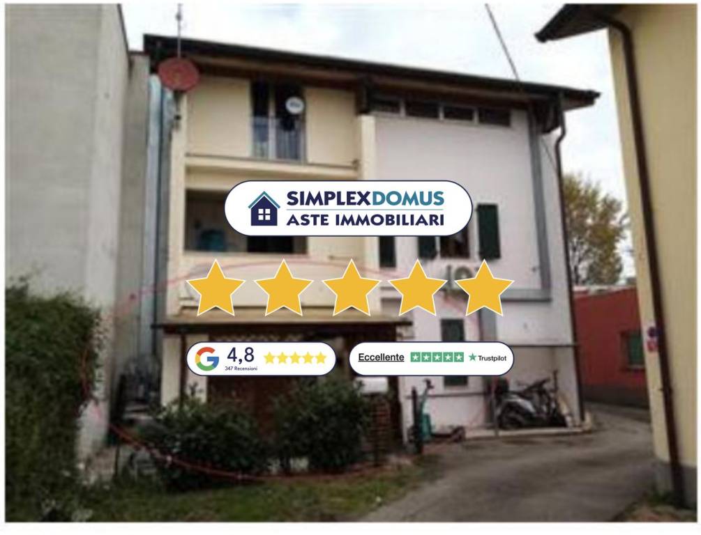 appartamento in vendita ad Arezzo in zona Pescaiola