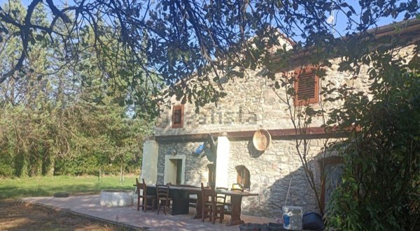 casa indipendente in vendita ad Arezzo in zona Pratantico-Indicatore