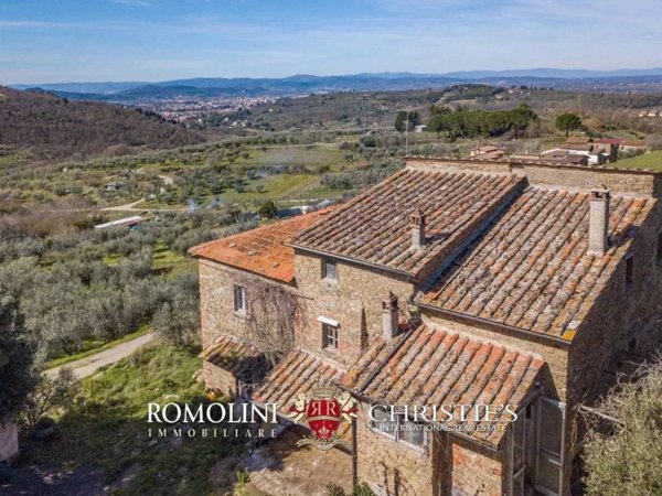casa indipendente in vendita ad Arezzo in zona Molinelli