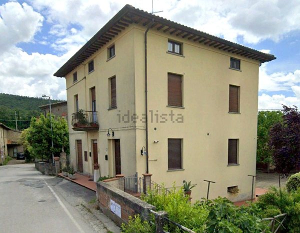 casa indipendente in vendita ad Arezzo in zona Chiassa-Tregozzano