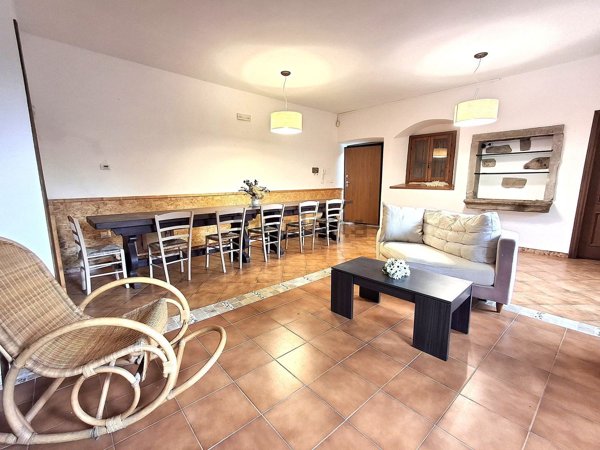 casa indipendente in vendita ad Arezzo in zona Santa Firmina