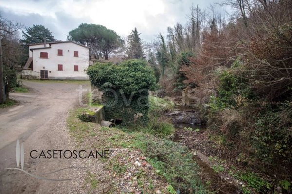 casa indipendente in vendita ad Arezzo in zona San Firenze-Fonte di Sala