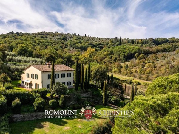 casa indipendente in vendita ad Arezzo in zona Centro Città