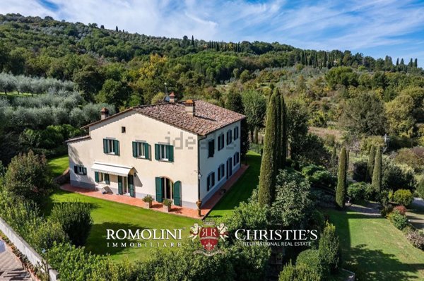 casa indipendente in vendita ad Arezzo in zona Centro Città