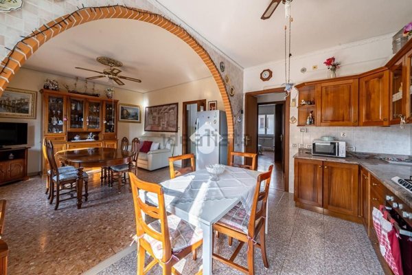 casa indipendente in vendita ad Arezzo