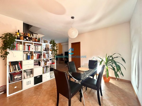 casa indipendente in vendita ad Arezzo in zona Centro Città