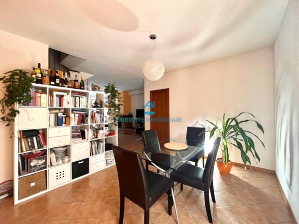 casa indipendente in vendita ad Arezzo in zona Chiassa-Tregozzano