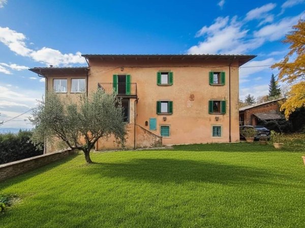 casa indipendente in vendita ad Arezzo in zona San Firenze-Fonte di Sala