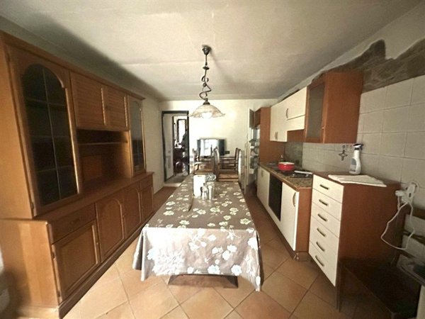 casa semindipendente in vendita ad Arezzo in zona Rigutino