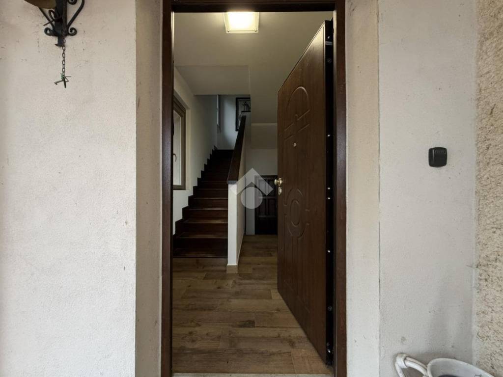 casa indipendente in vendita ad Arezzo in zona Rigutino