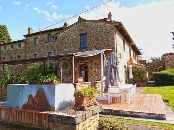 villa in vendita ad Arezzo in zona Santa Firmina