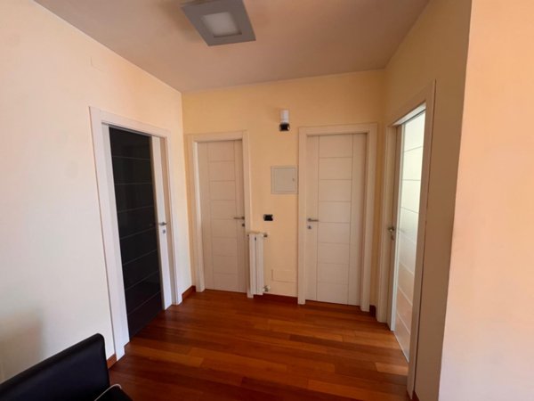 ufficio in vendita ad Arezzo