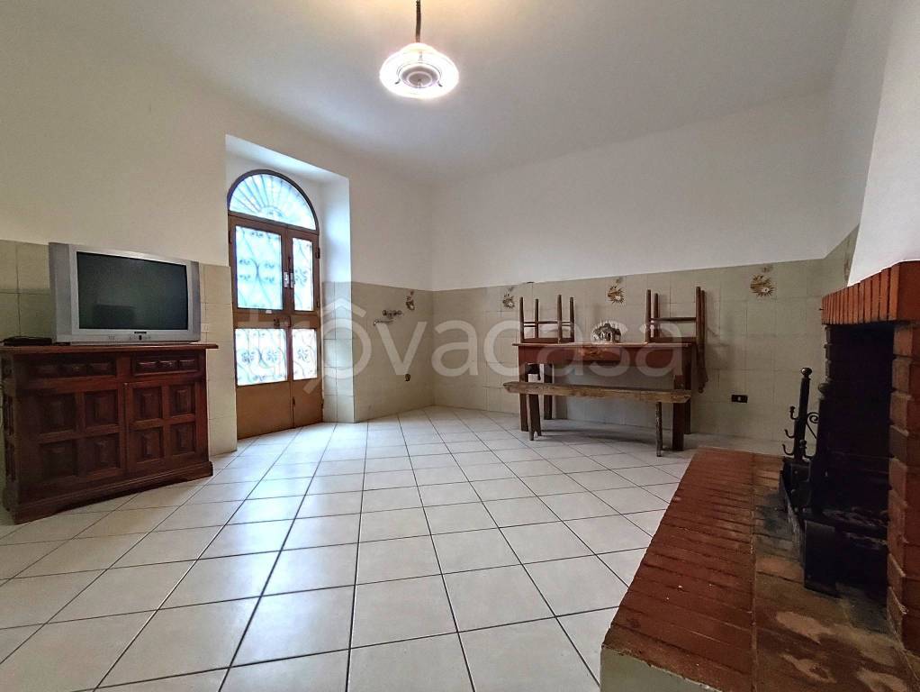 casa indipendente in vendita ad Arezzo in zona Rigutino