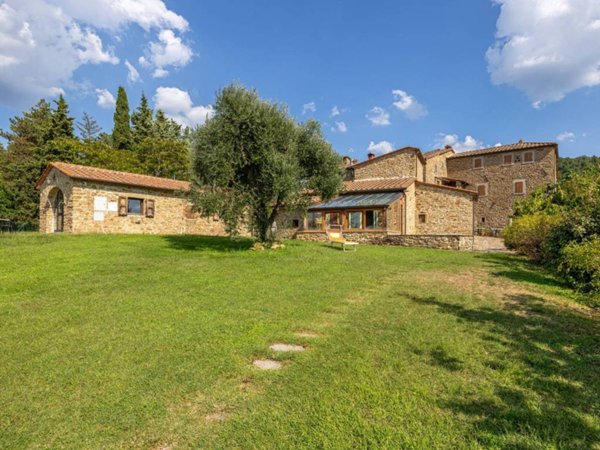 casa indipendente in vendita ad Arezzo in zona Santa Maria alla Rassinata