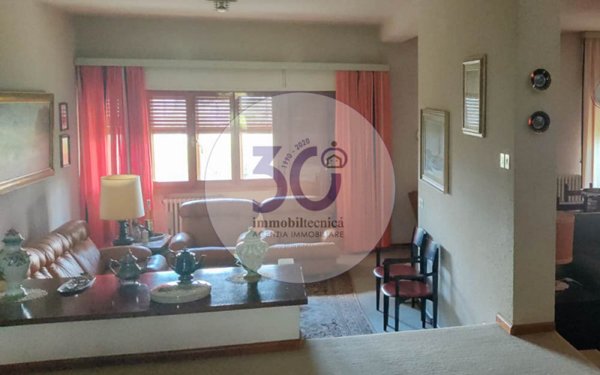 casa indipendente in vendita ad Arezzo in zona Zona La Pace