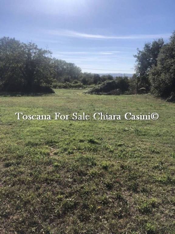 terreno agricolo in vendita ad Arezzo in zona Terrarossa