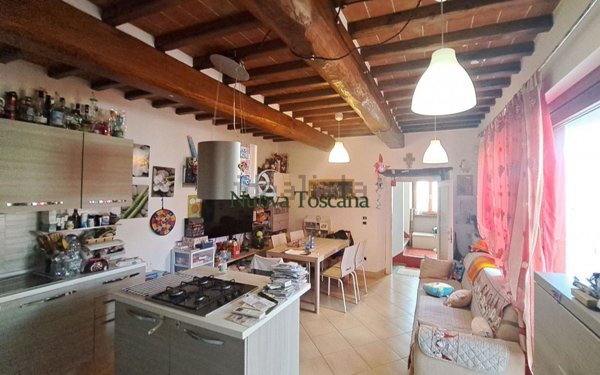 casa indipendente in vendita ad Arezzo in zona Pescaiola