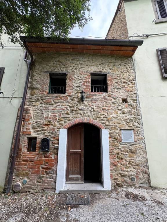 casa indipendente in vendita ad Arezzo in zona Centro Città