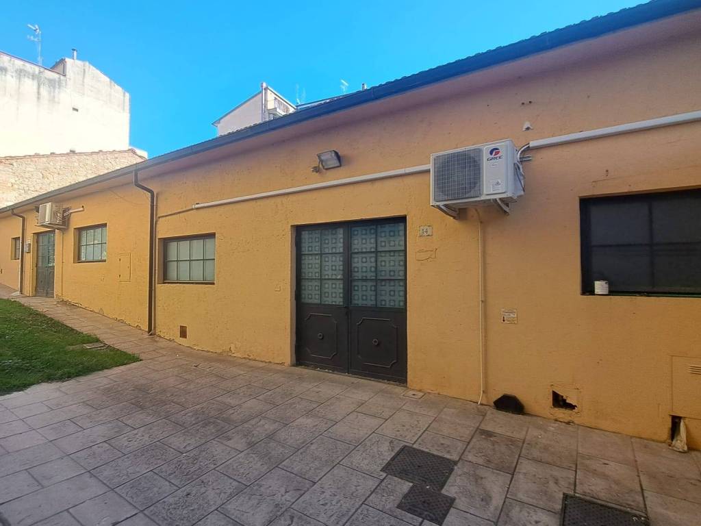 intera palazzina in vendita ad Arezzo in zona Centro Città
