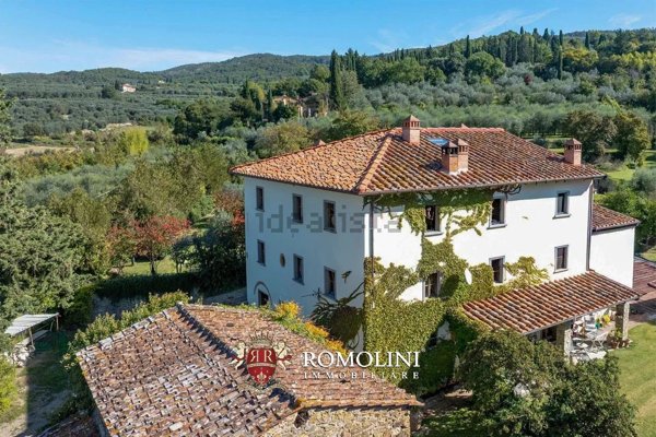 casa indipendente in vendita ad Arezzo in zona Centro Città