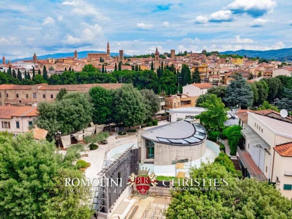 villa in vendita ad Arezzo in zona Centro Città