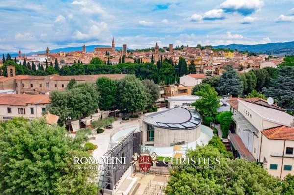 villa in vendita ad Arezzo in zona Centro Città