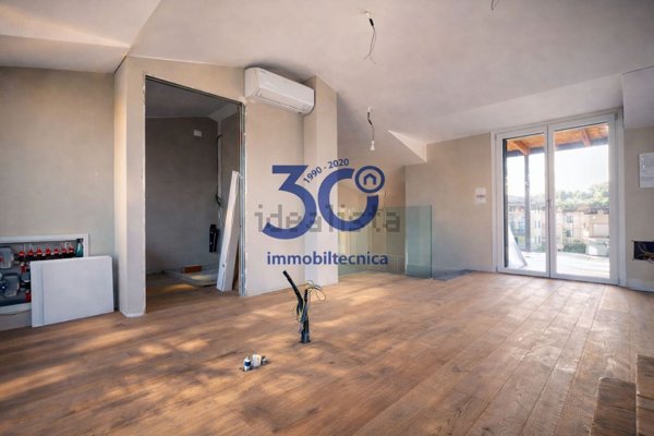 casa indipendente in vendita ad Arezzo