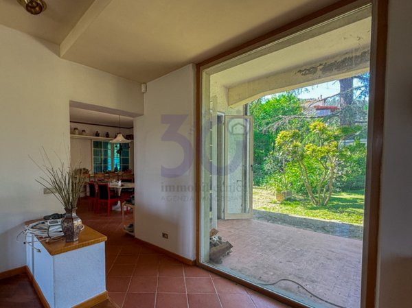 casa indipendente in vendita ad Arezzo in zona Bagnoro