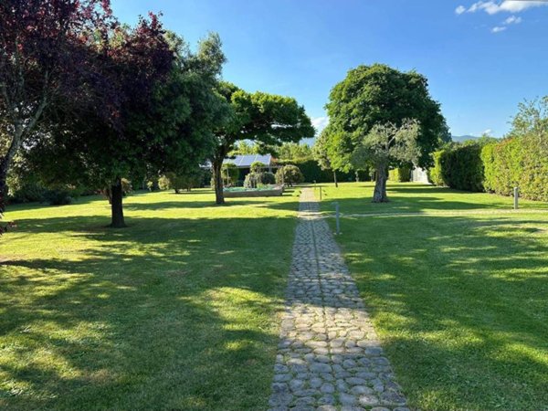 casa indipendente in vendita ad Arezzo in zona Chiassa-Tregozzano