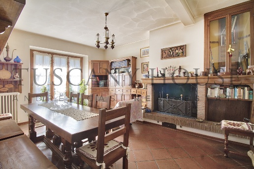 casa indipendente in vendita ad Arezzo in zona Ponte Alla Chiassa