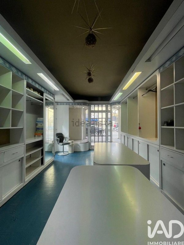 ufficio in vendita ad Arezzo in zona Vittorio Veneto
