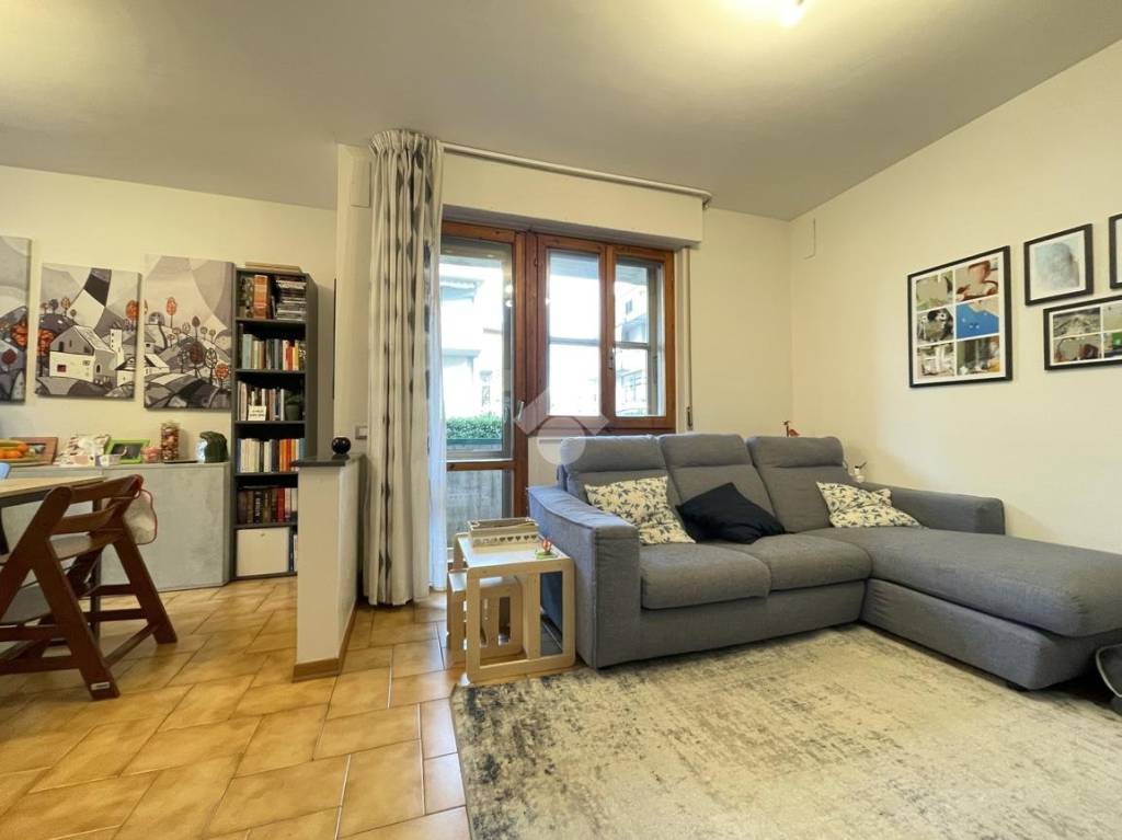 casa indipendente in vendita ad Arezzo