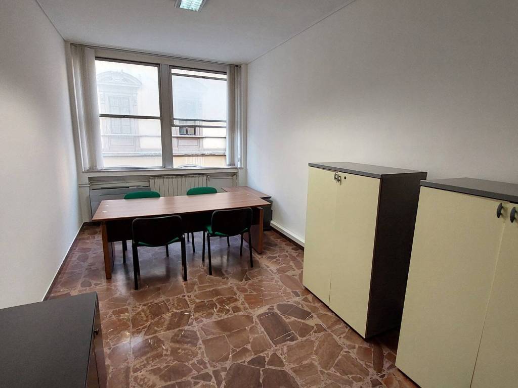 ufficio in vendita ad Arezzo in zona Centro Città