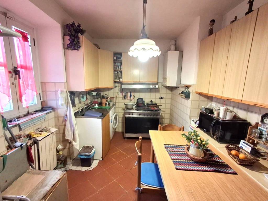 casa indipendente in vendita ad Arezzo in zona Pratantico-Indicatore