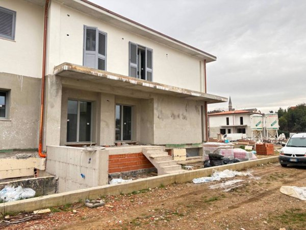 casa indipendente in vendita ad Arezzo in zona Centro Città