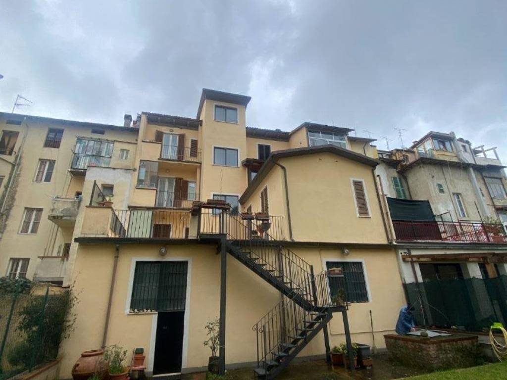 casa indipendente in vendita ad Arezzo