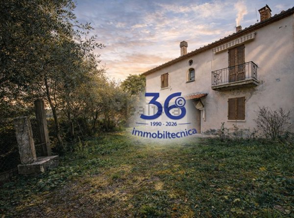 casa indipendente in vendita ad Arezzo in zona San Polo