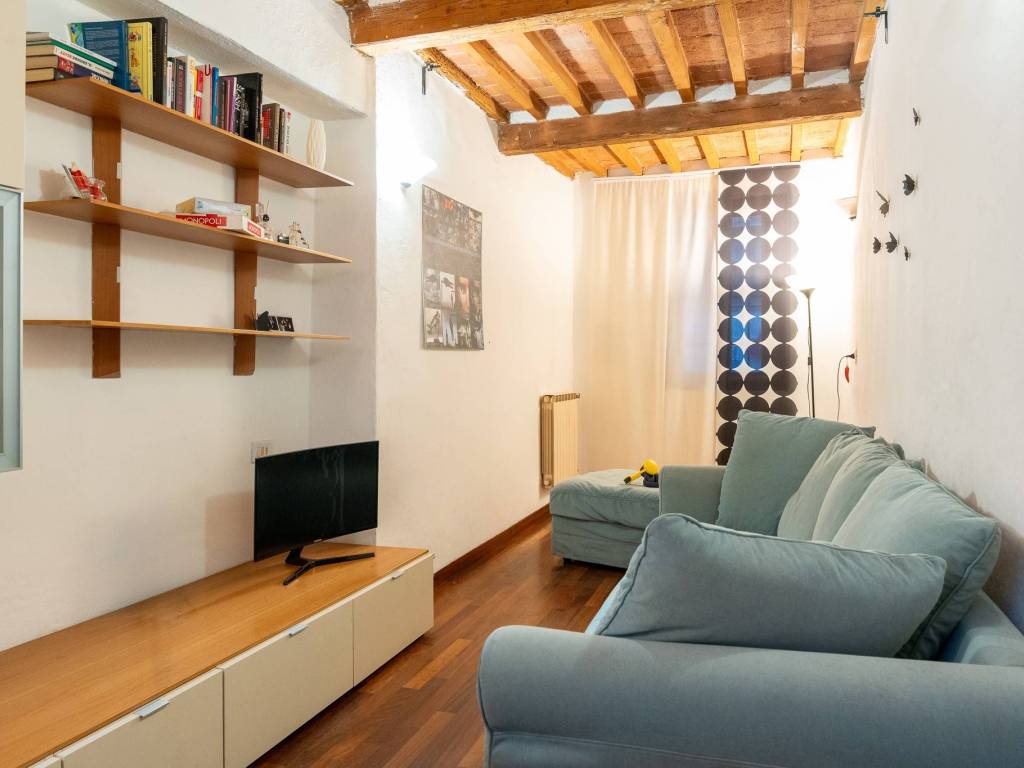casa indipendente in vendita ad Arezzo