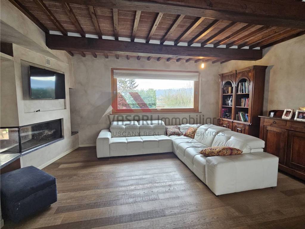 casa indipendente in vendita ad Arezzo in zona Bagnoro