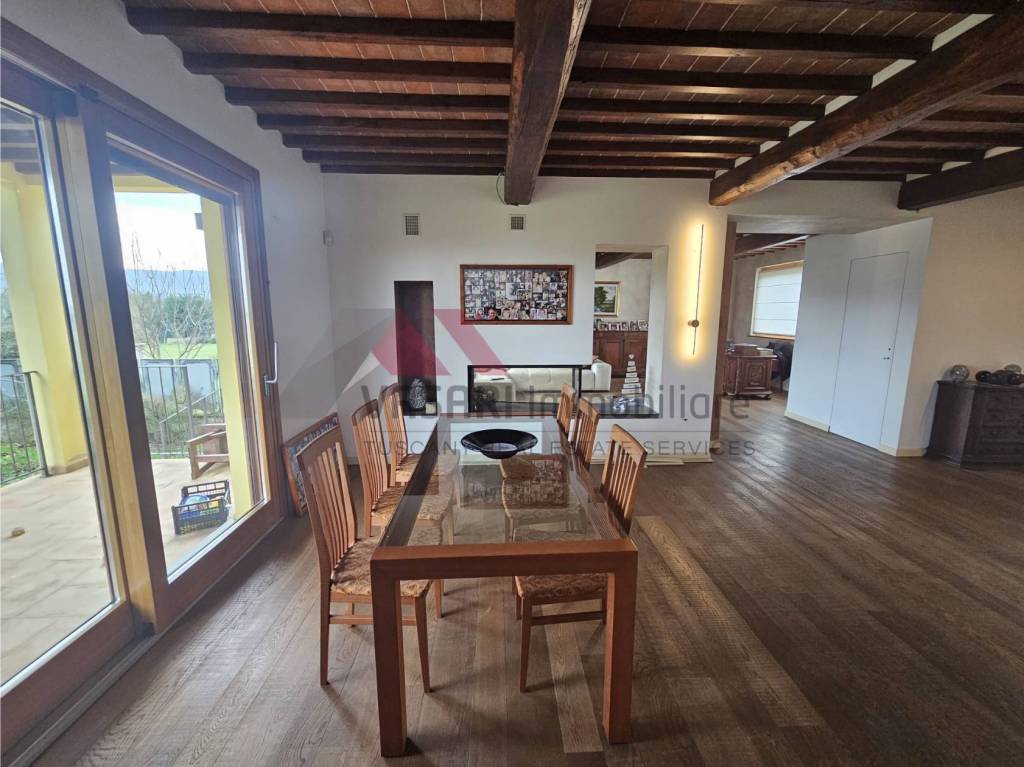 casa indipendente in vendita ad Arezzo in zona Santa Firmina