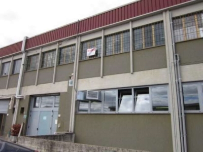 negozio in vendita ad Arezzo in zona Pescaiola