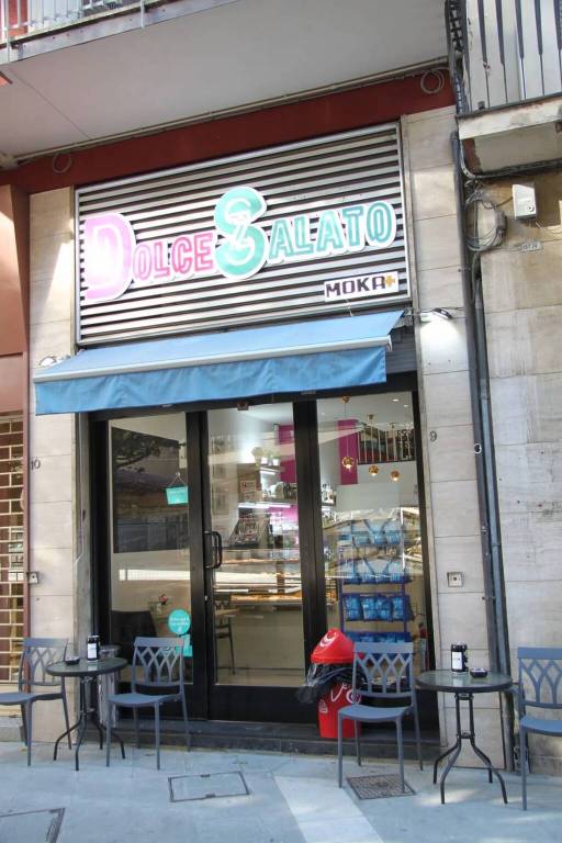 negozio in vendita ad Arezzo in zona Centro Città