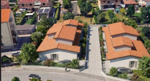 casa indipendente in vendita ad Arezzo in zona Agazzi